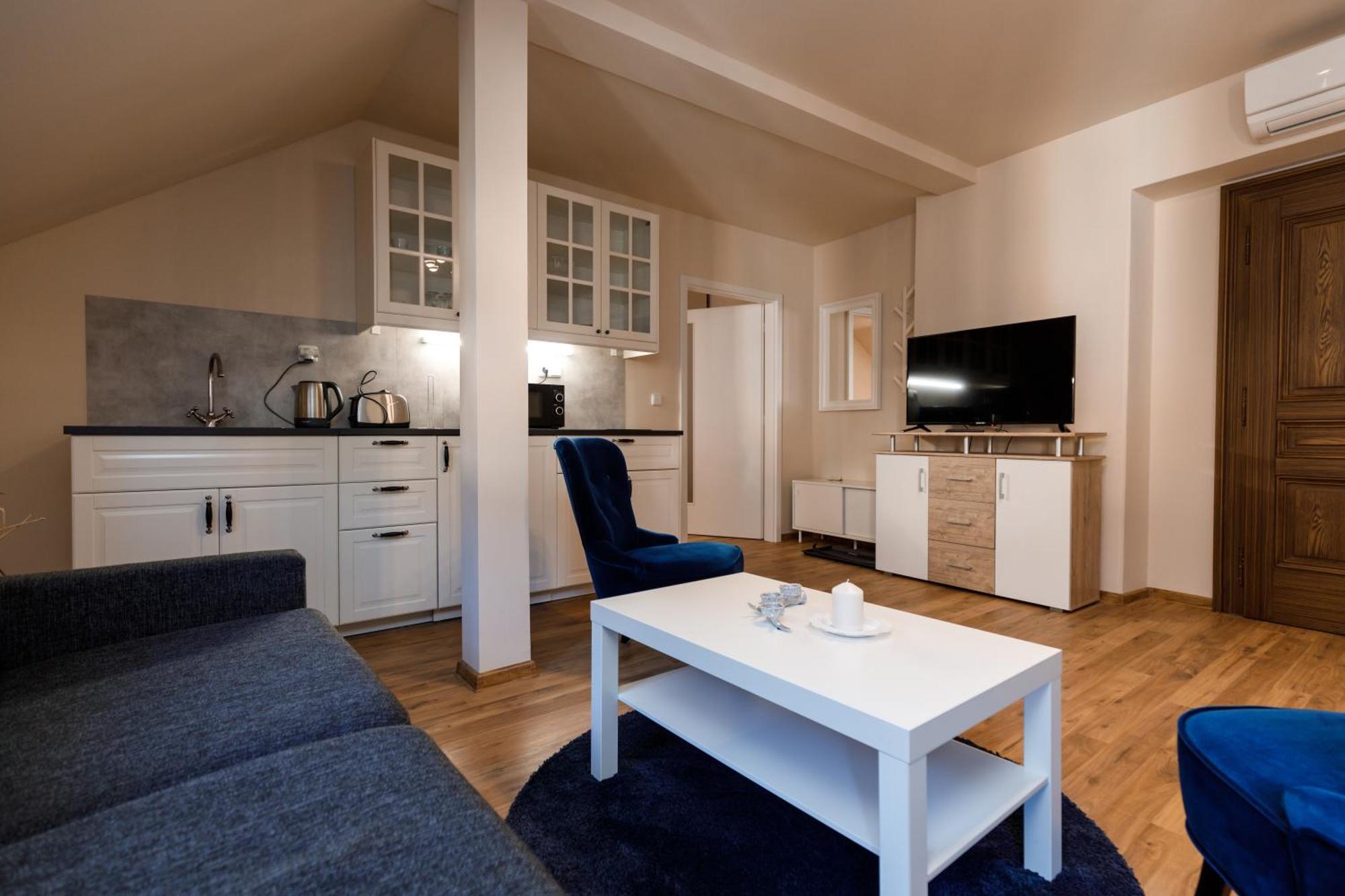 Apartments Menuet Karlovy Vary Room photo