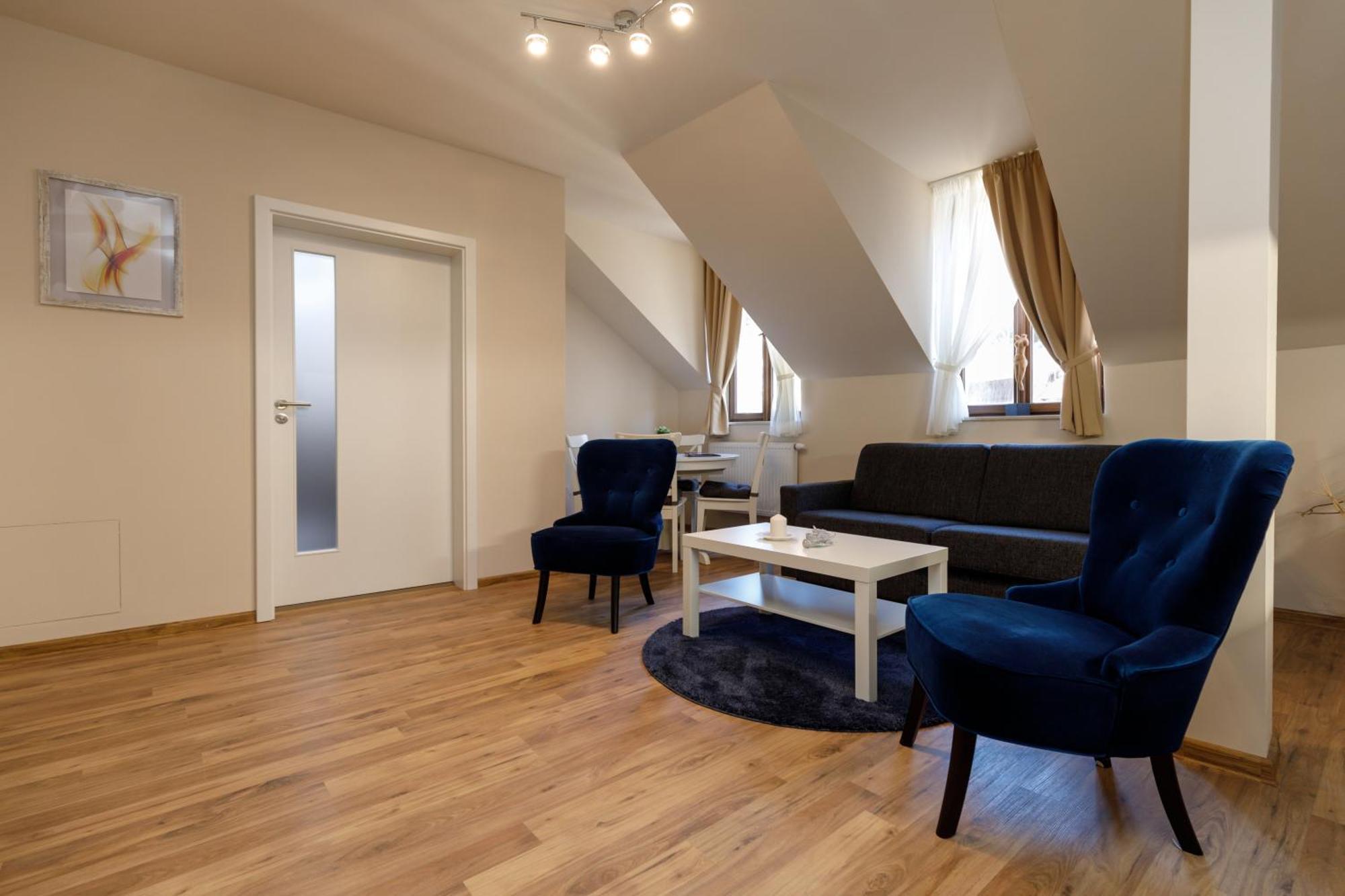 Apartments Menuet Karlovy Vary Room photo