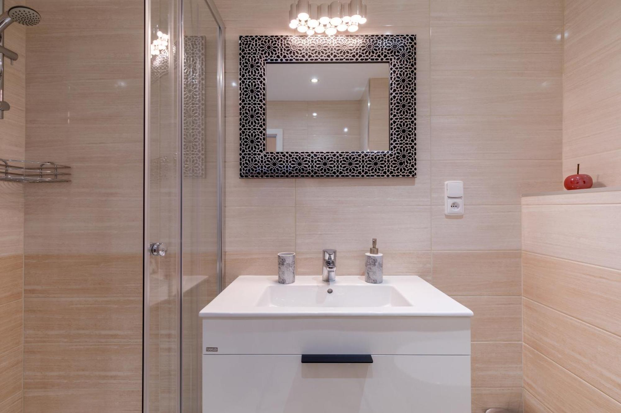 Apartments Menuet Karlovy Vary Room photo