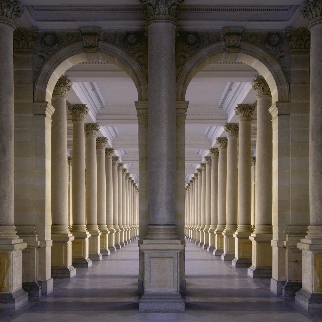 Apartments Menuet Karlovy Vary Exterior photo