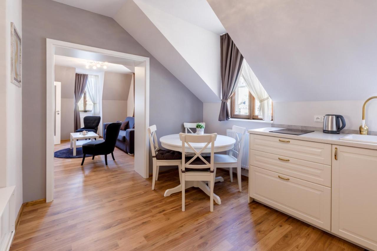 Apartments Menuet Karlovy Vary Room photo